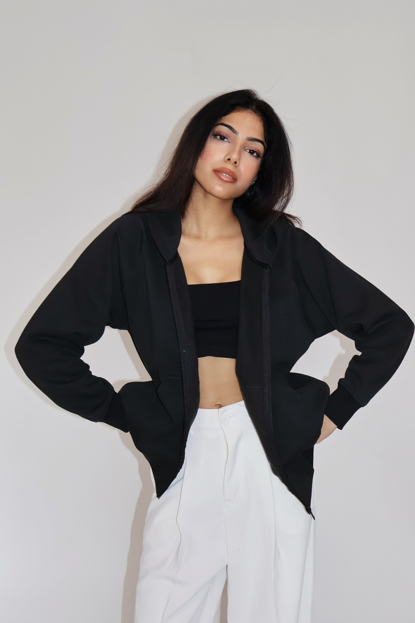 OVERSIZED HOODED ZIPPER (BLACK)