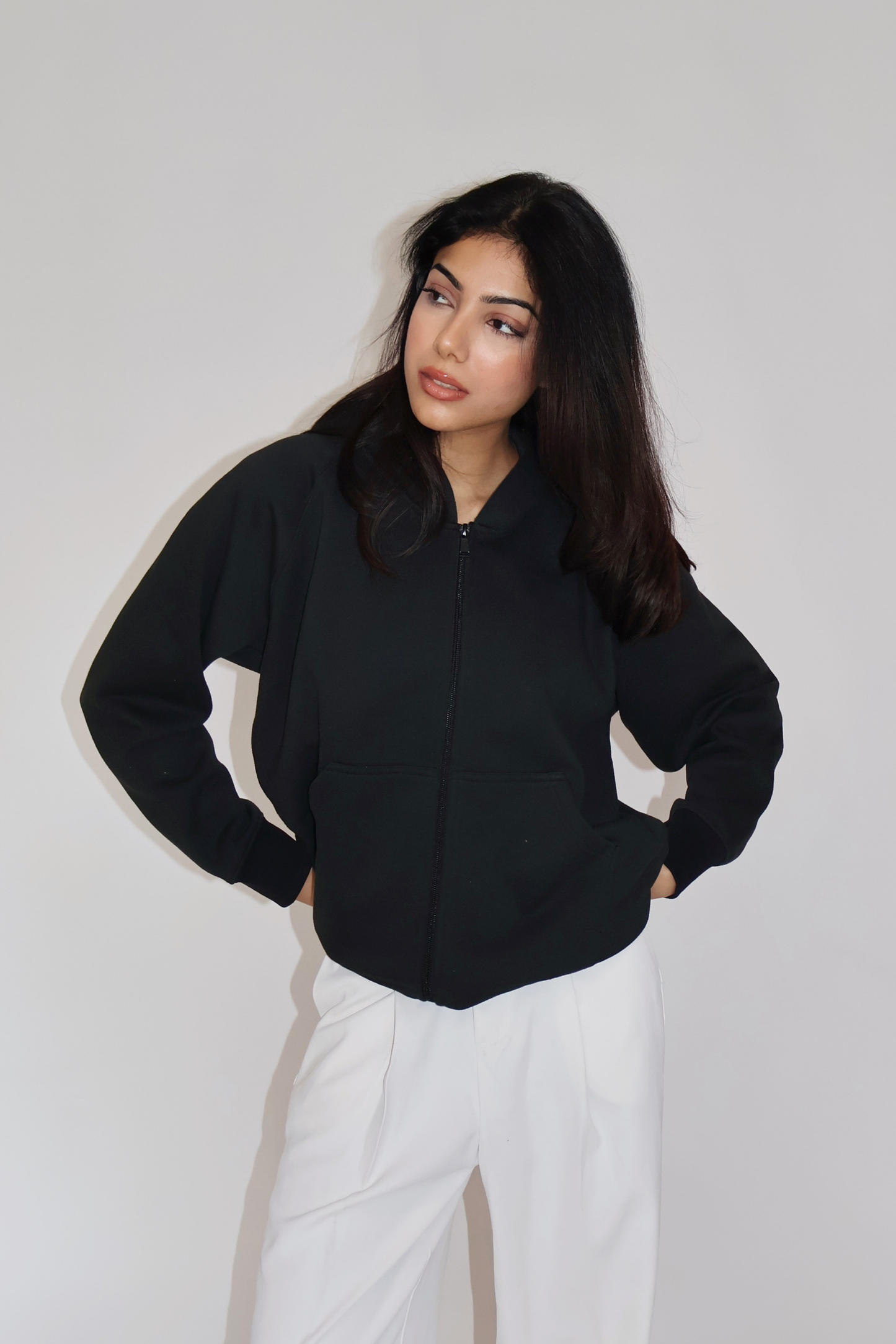 OVERSIZED HOODED ZIPPER (BLACK)