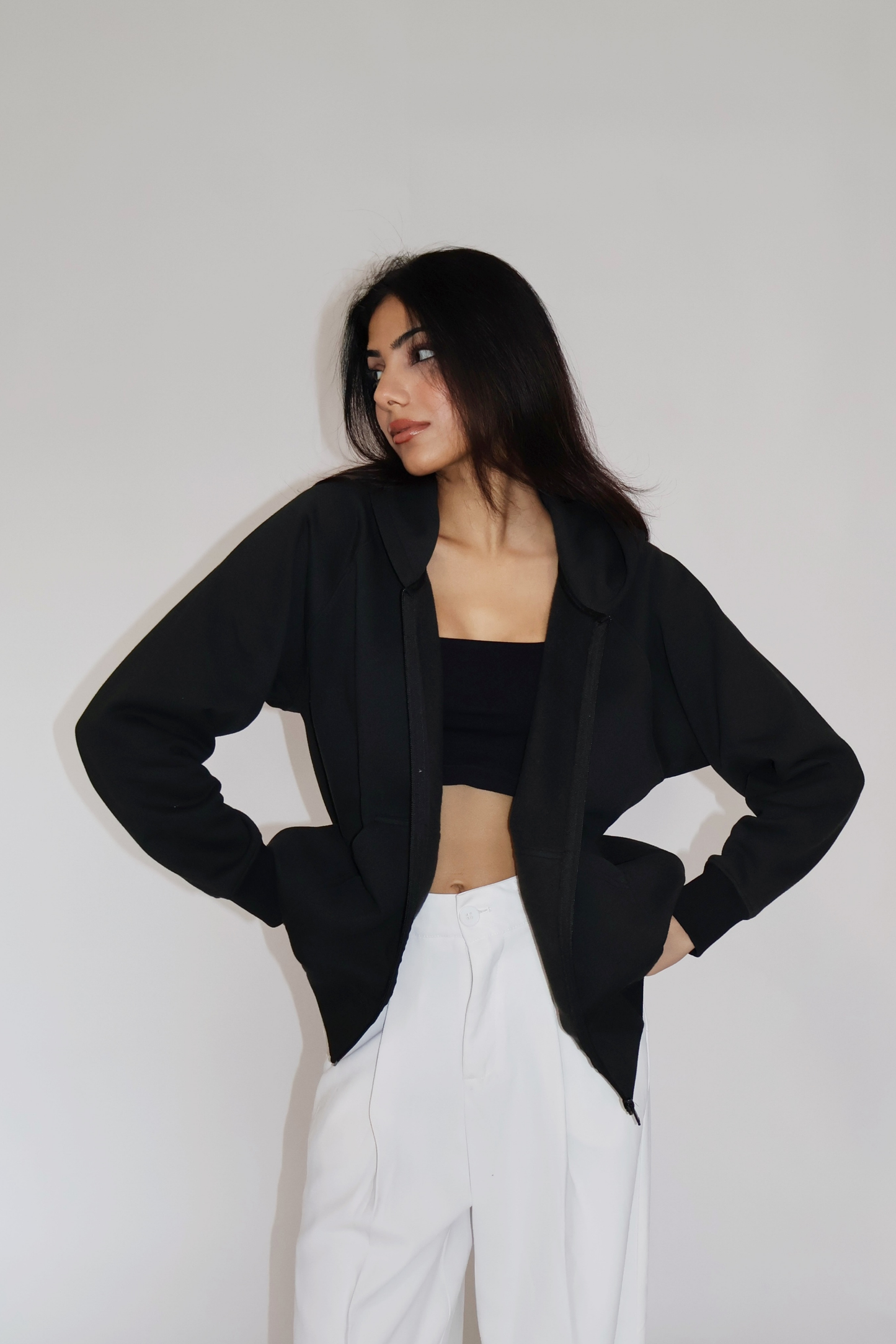 OVERSIZED HOODED ZIPPER (BLACK)