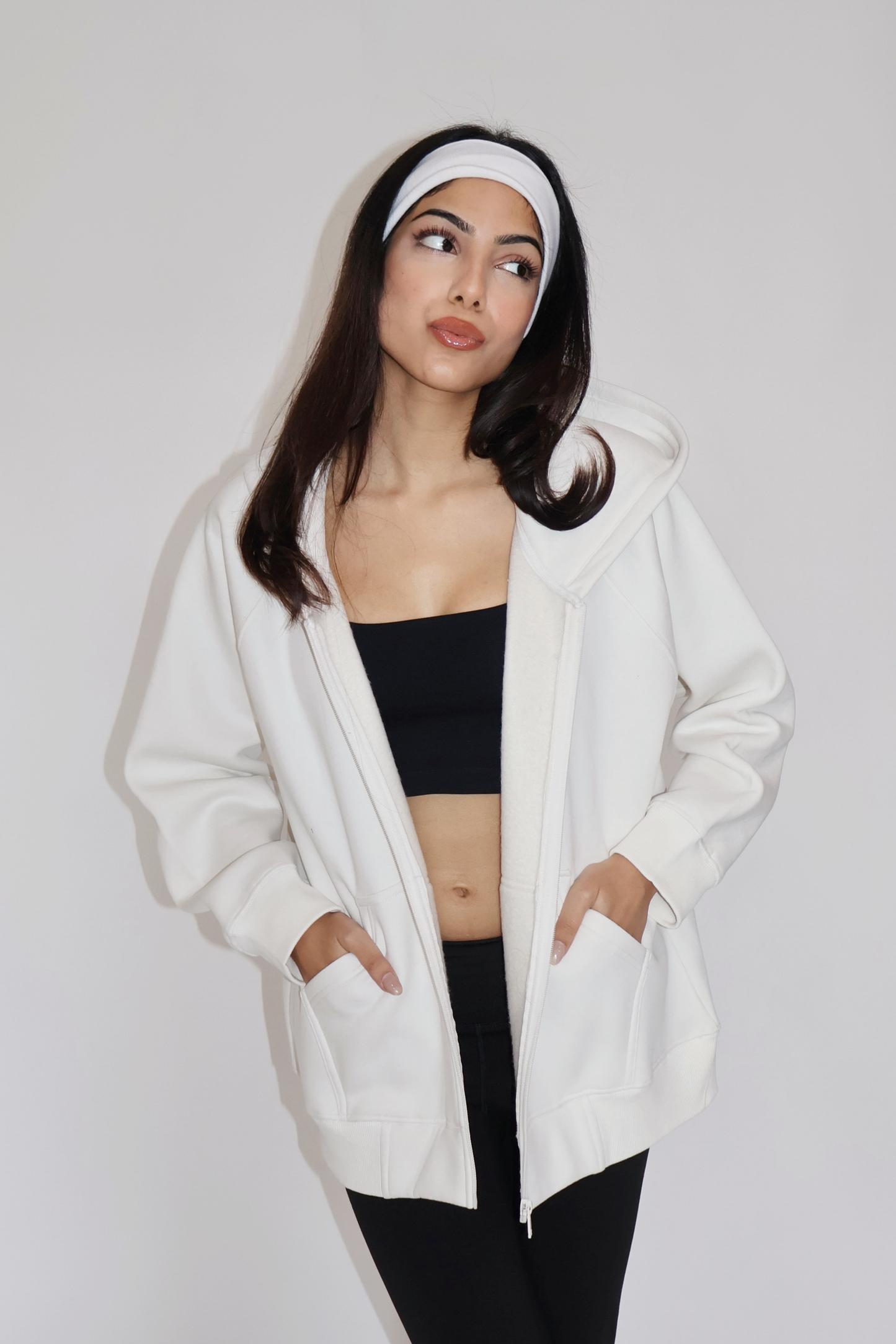 OVERSIZED HOODED ZIPPER (WHITE)